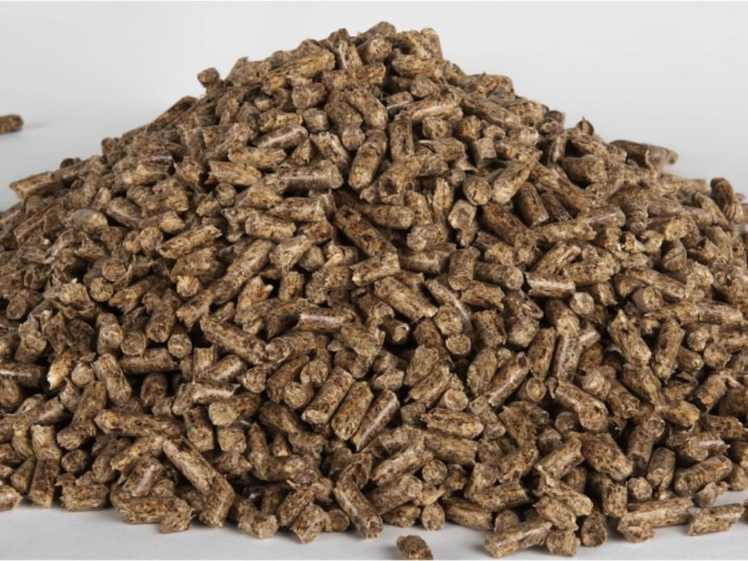 Серая пеллета («капучино») — сырьё с корой